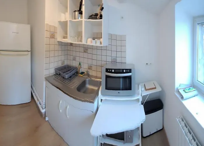 Louise's Loft Apartment *